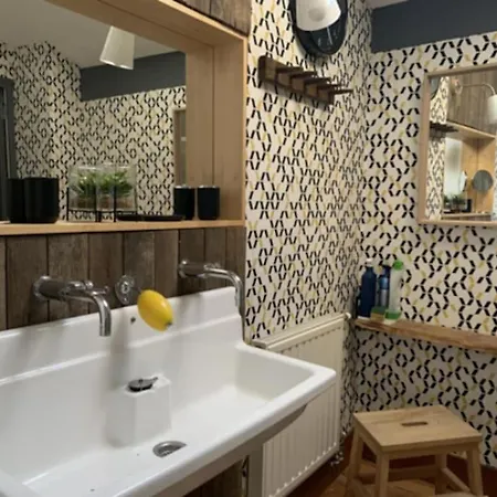 Du Vallon-les Roches. * Les Hautes-Rivieres